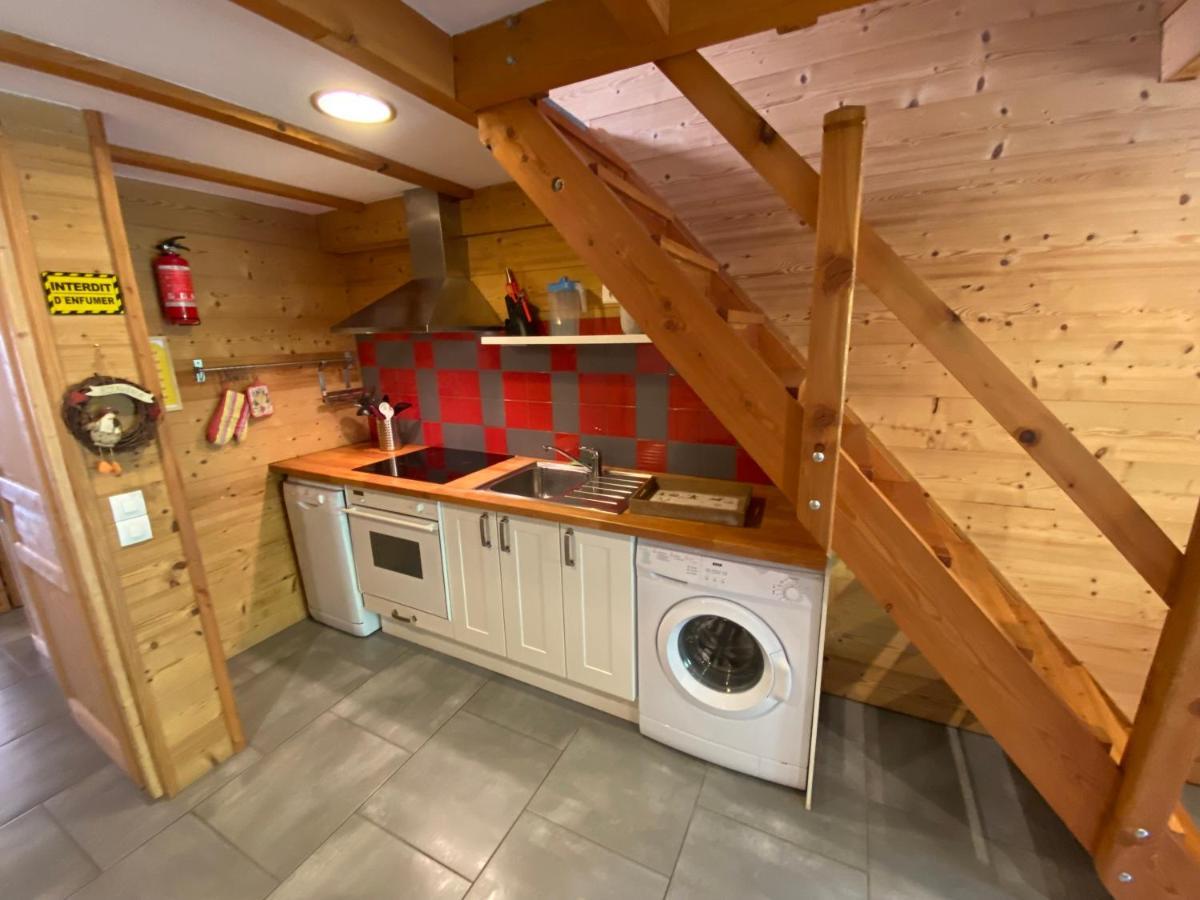 L Alpin Bel Appartement Avec Terrasse Dans Vieille Ferme De Montagne Renovee Les Orres Exterior photo