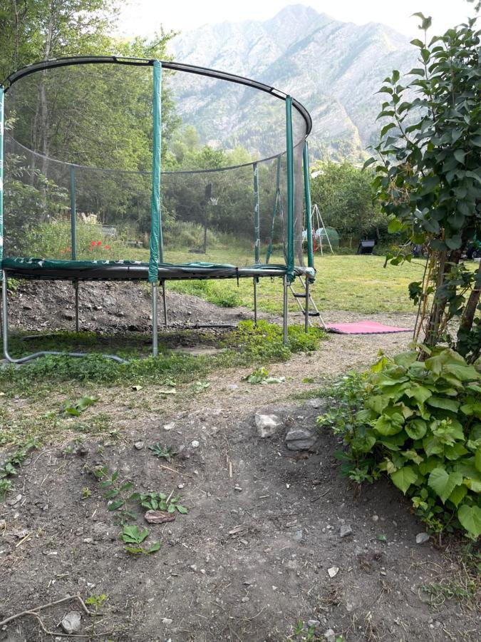 L Alpin Bel Appartement Avec Terrasse Dans Vieille Ferme De Montagne Renovee Les Orres Exterior photo