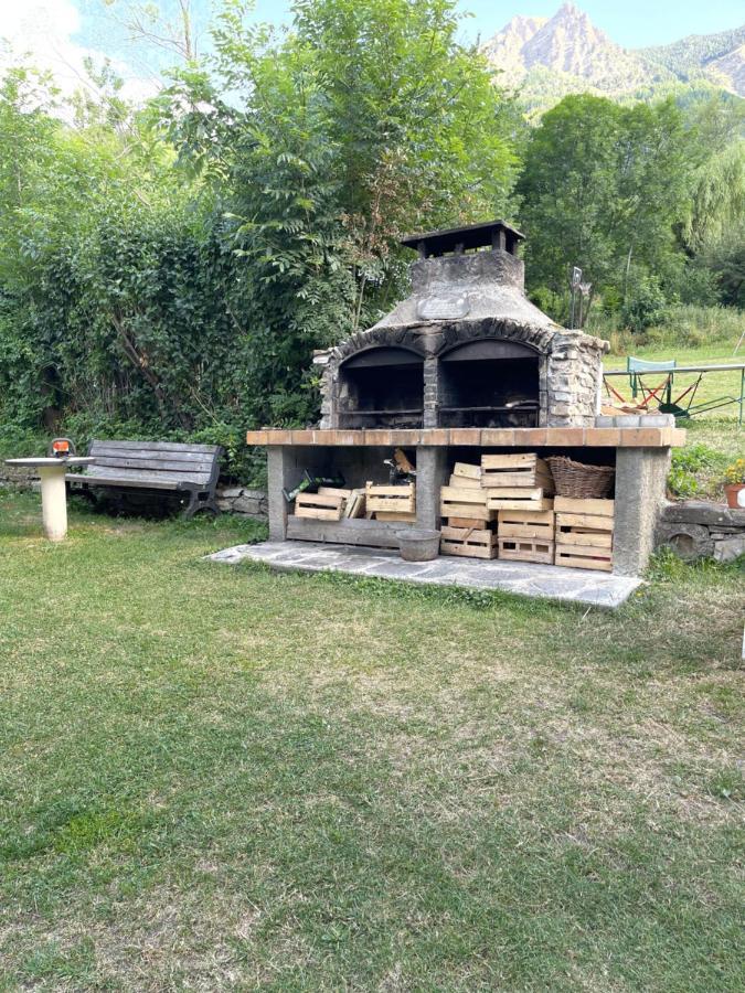 L Alpin Bel Appartement Avec Terrasse Dans Vieille Ferme De Montagne Renovee Les Orres Exterior photo