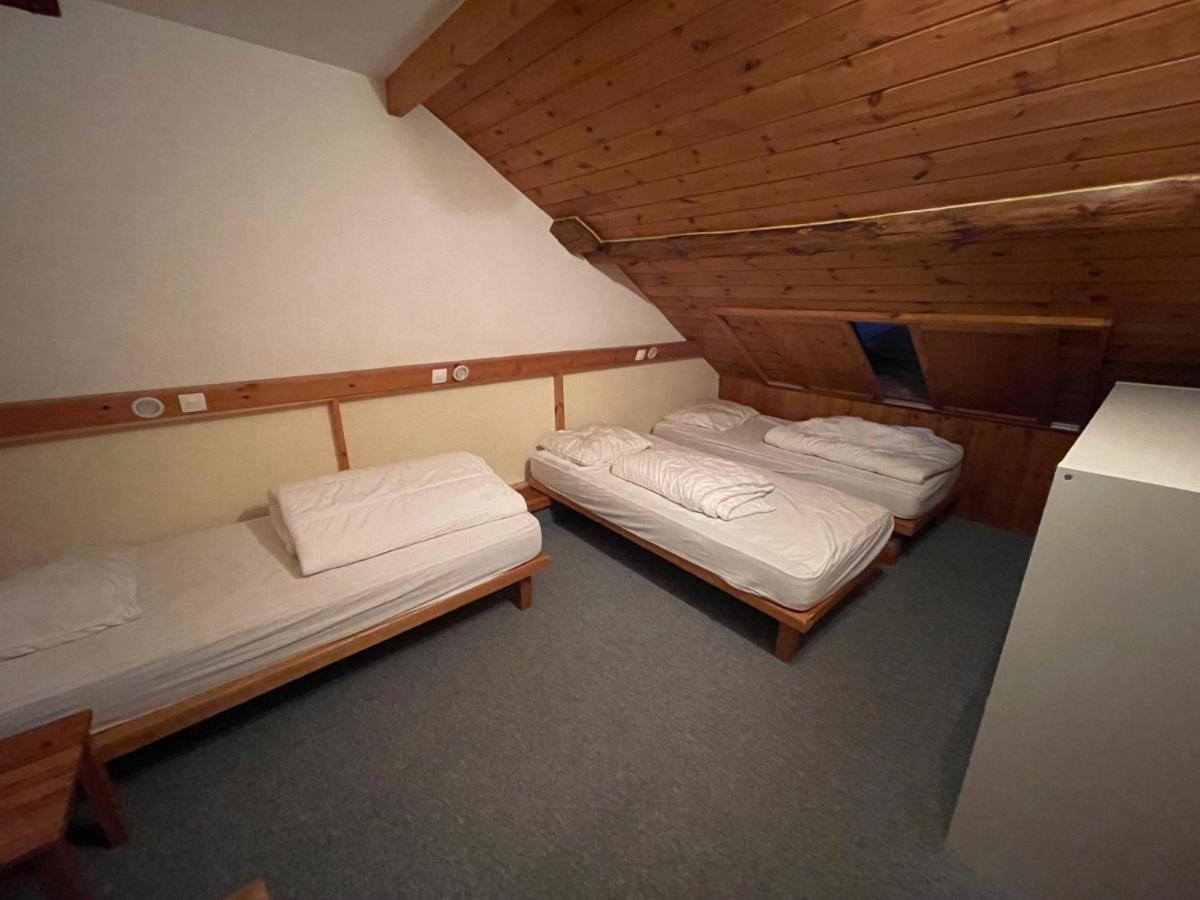L Alpin Bel Appartement Avec Terrasse Dans Vieille Ferme De Montagne Renovee Les Orres Exterior photo